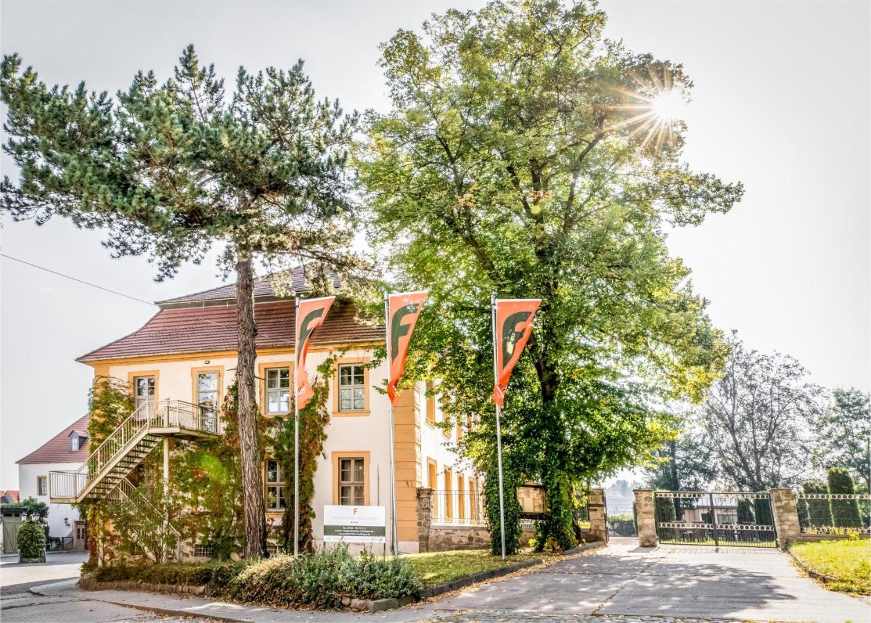 Stadtschloss Hecklingen*** Hecklingen  Exterior photo